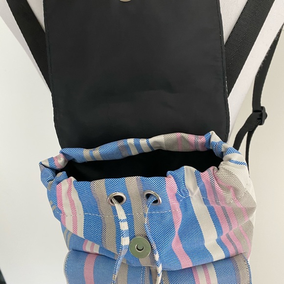 Small backpack 🎒 - Picture 3 of 8